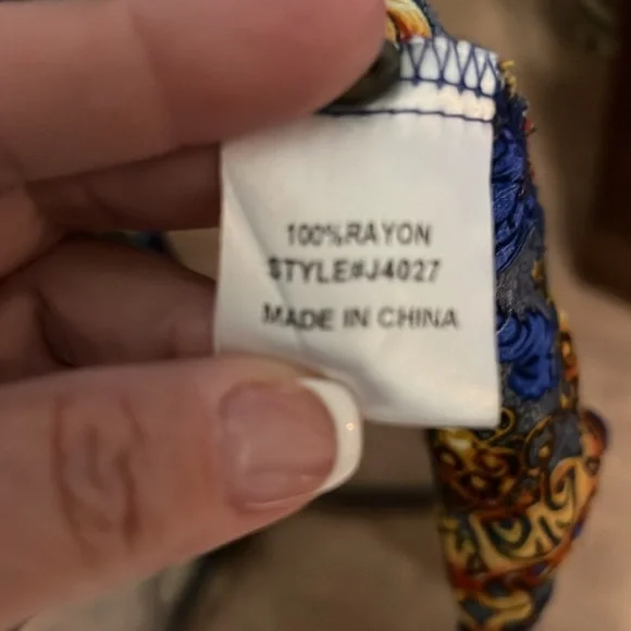 Fit and flare beautiful dress. - Picture 5 of 6